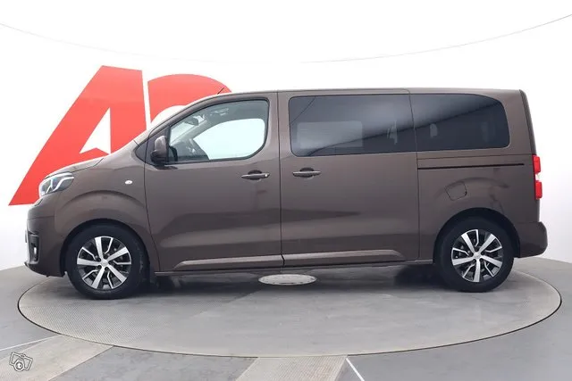 Toyota Verso Family L1 2,0 D 180 Automaatti - Huippuvarusteet Image 2