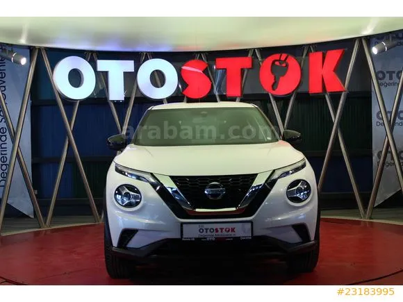 Nissan Juke 1.0 DIG-T Tekna Image 1